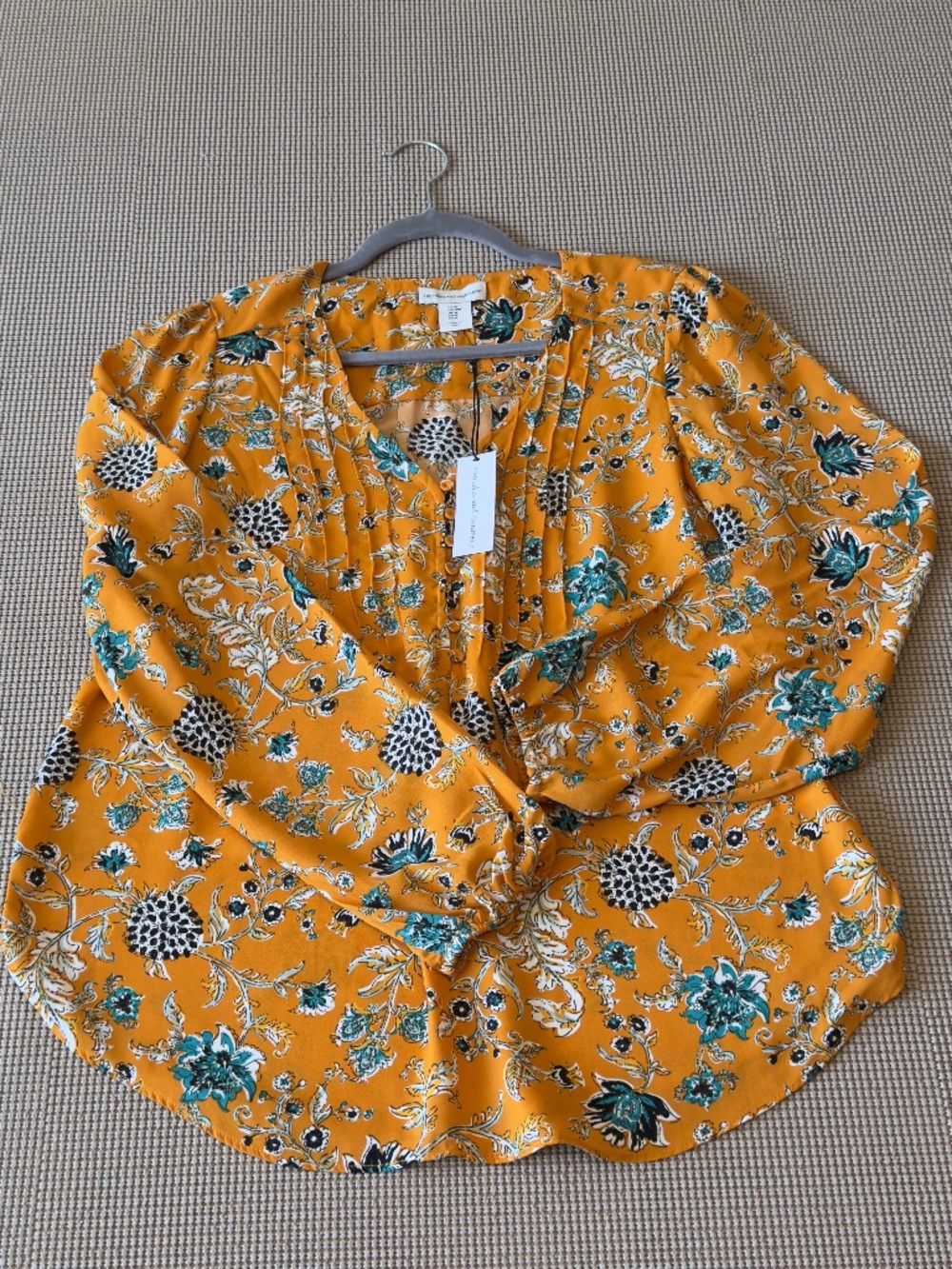 CUPCAKES & CASHMERE blouse long bishop sleeve floral pattern half button size M - Picture 3 of 15